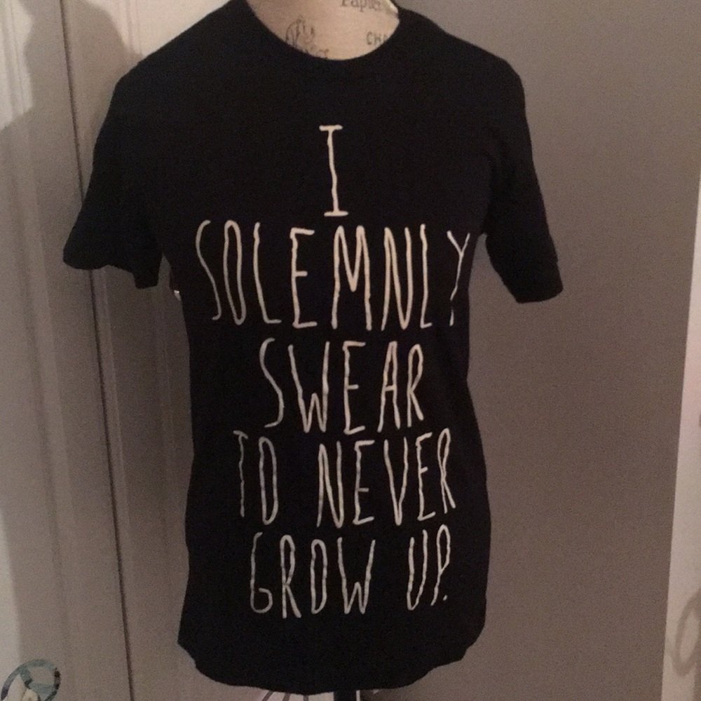 Black T-shirt “I solemnly swear to never grow up”